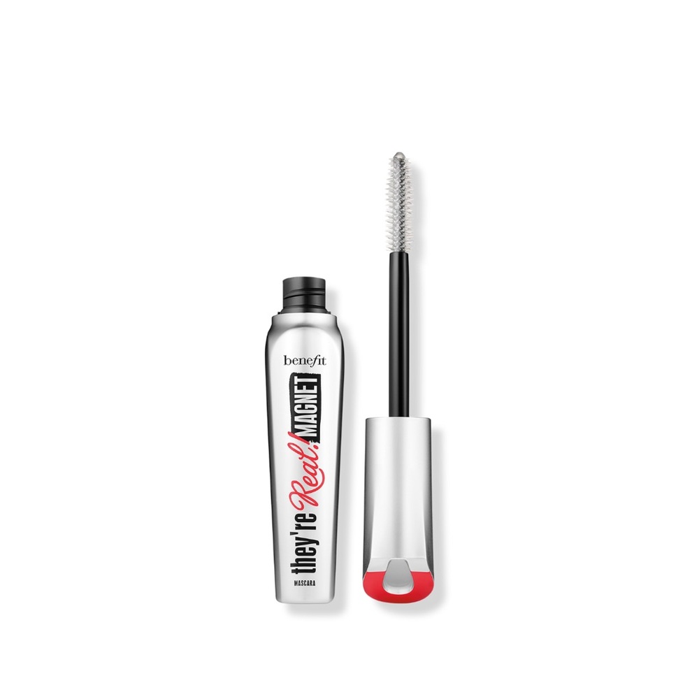They're Real! Magnet Extreme Mascara